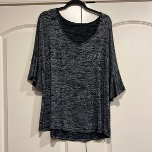 ANA size XL black and white heather top. Short bell sleeve. Never worn!